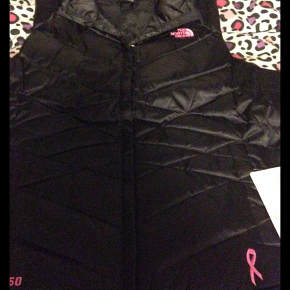 North face down vest ( breast cancer )