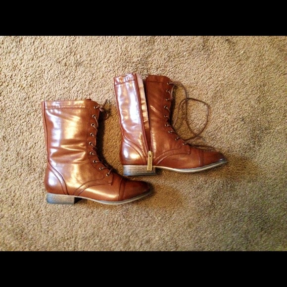 Combat Boots 😍