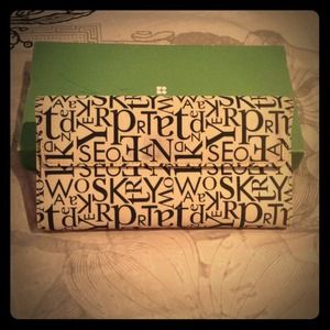 Kate Spade clutch wallet
