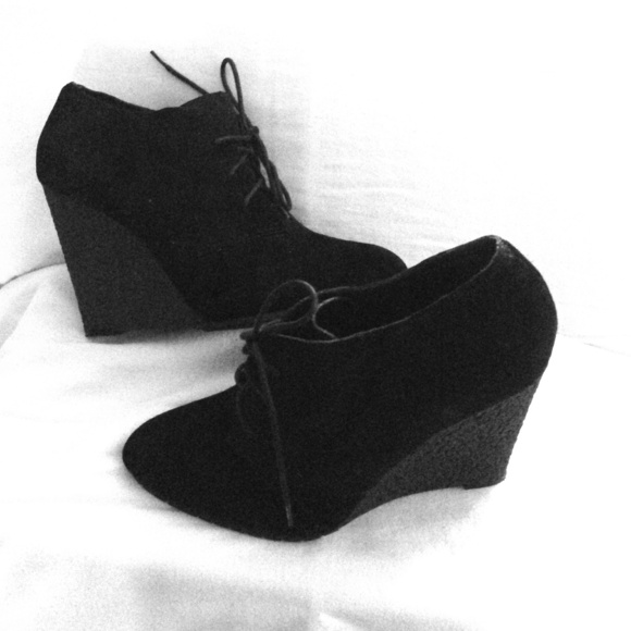 Sam Edelman Lace Up Wedge Booties