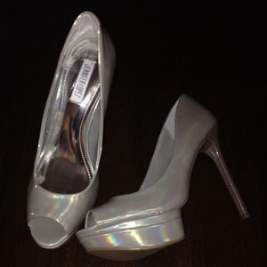 Fabulous, Fun, Flirty Pumps