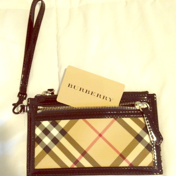 Like new- Burberry wrist clutch -Authentic - Picture 1 of 4
