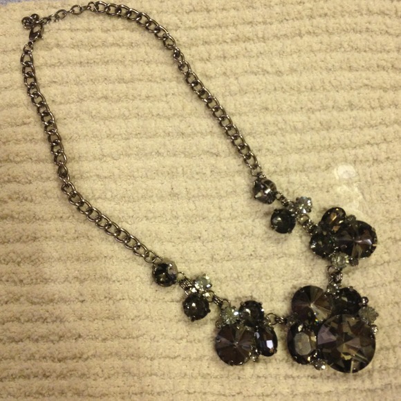 🎉HPx4🎉spring statement necklace - Picture 2 of 4