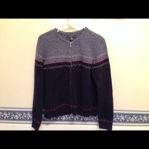 American eagle sweater