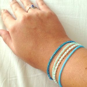 Lovely blue beaded stretchable bracelets !!