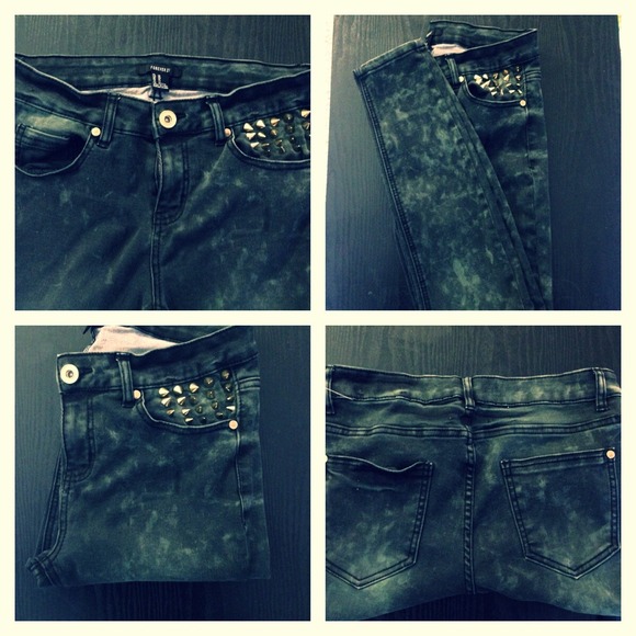 High wasted green acid wash studded jeans