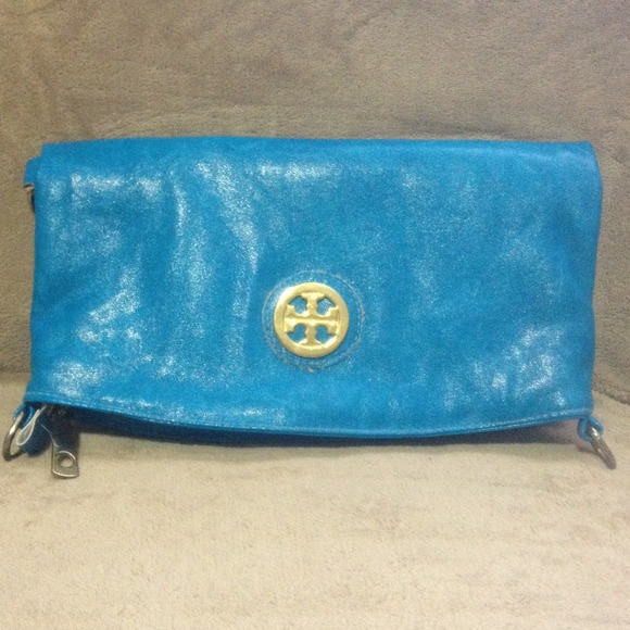 Blue clutch