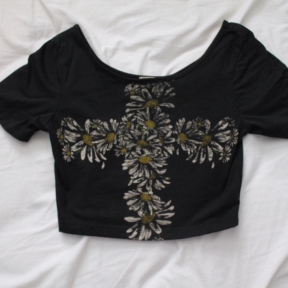 Floral Cross Crop Top 🌻