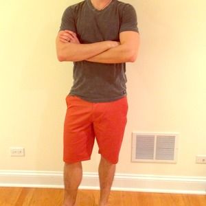 REDUCED! New perfect fitting men's Volcom shorts!