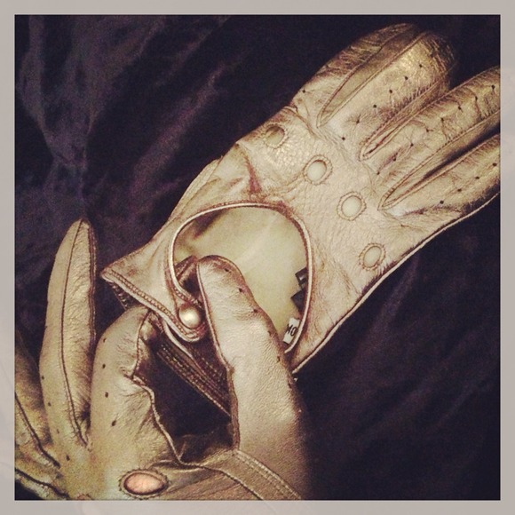 Moschino Accessories - Moschino Bronze Perforated Driving Gloves