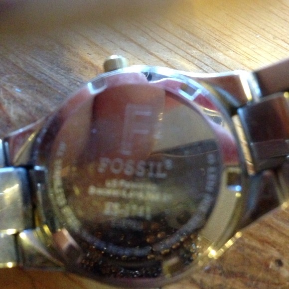 Womens fossil watch🌟 - Picture 3 of 4