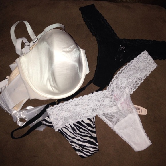 Victoria's Secret Budle