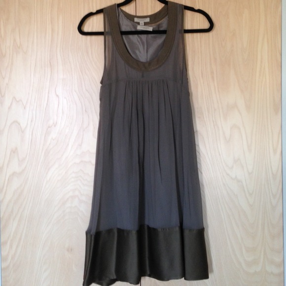 Burberry Dresses & Skirts - Burberry olive chiffon and silk dress.