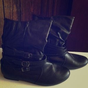 Short Classic Black Boots