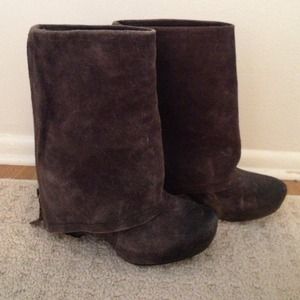 PRICE REDUCTION💜Vera Wang Lavender Joey boot💜