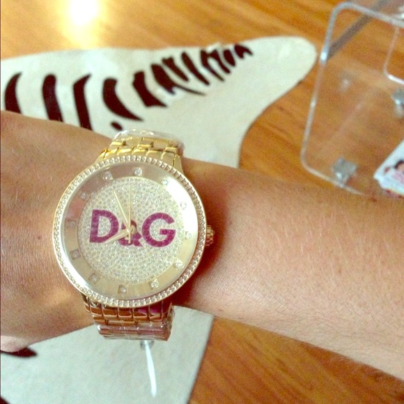 D & G gold watch