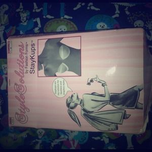 🎅Sale⚡StayKups bra-less B cups wedding strapless