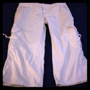 Tommy White Capris