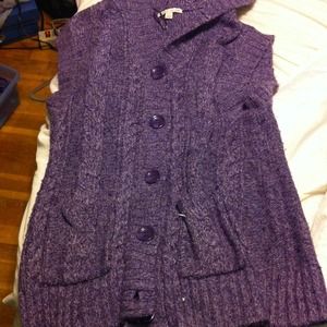 Sweater vest *reserved*