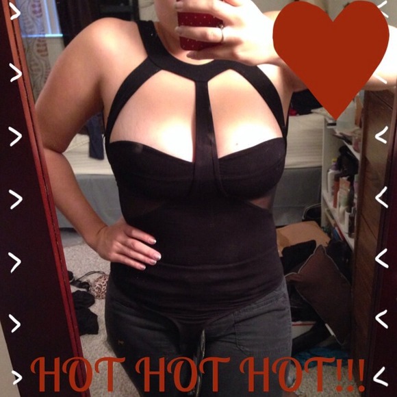 🚫SOLD🚫 black bodysuit with mesh cutouts