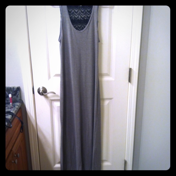 💢SOLD💢Striped maxi dress