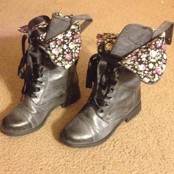 Forever Young Shoes - Black Lace Up Combat Boots