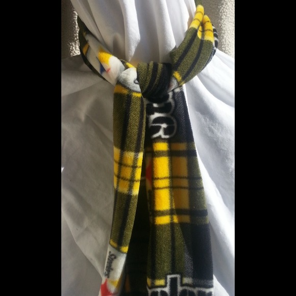 Sports scarf