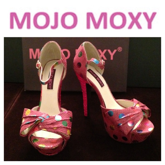 🎃SALE🎃Mojo Moxy "Dotty" Heel Size: 8, 8.5 & 9