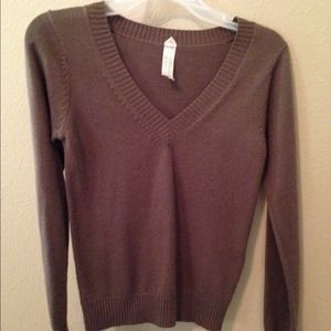 Brown sweater