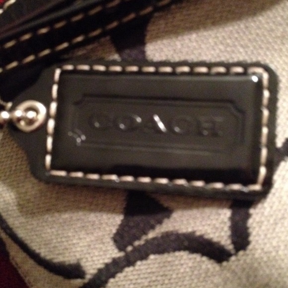 Authentic Coach Purse! *SOLD* - Picture 4 of 4