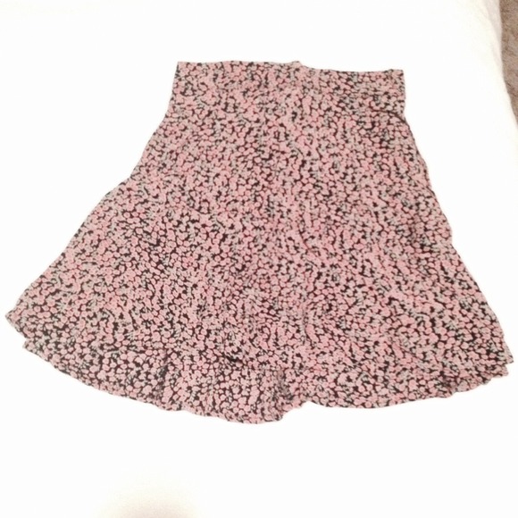 Brandy Melville high waisted skirt