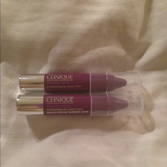🚫SOLD in Bundle🚫 2 Clinique Chubby Stick