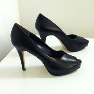 Nine West black pumps