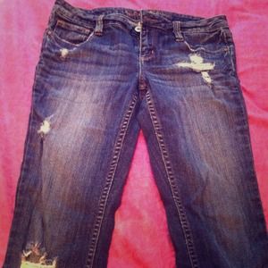Destroyed jeans