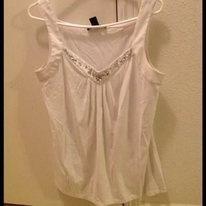 WHBM white tank