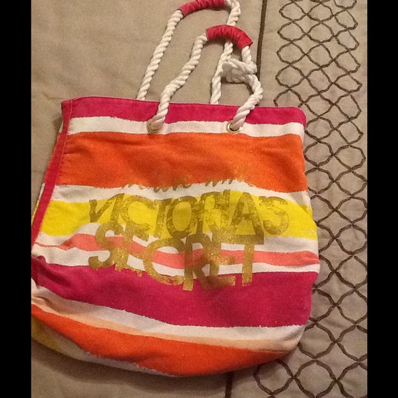 REDUCED💥Victoria's Secret beach bag💥