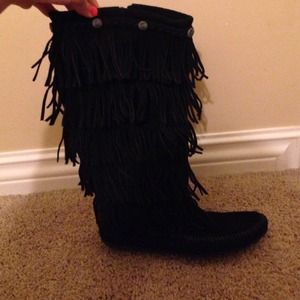 Black fringe Minnetonka boots