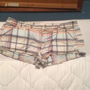🎀Hollister Plaid Shorts🎀