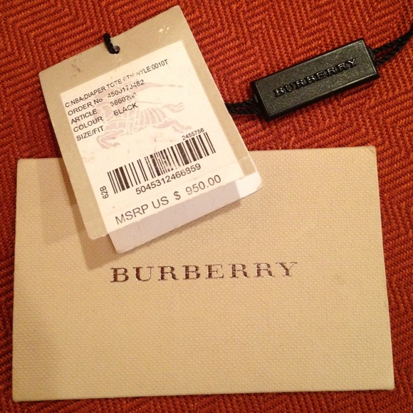 Authentic Burberry Diaper Tote 💖 - Picture 3 of 3