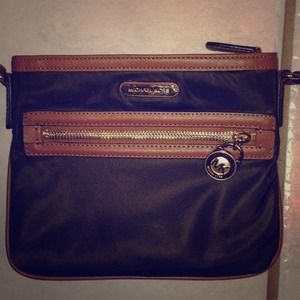 Michael Kors Kempton Crossbody