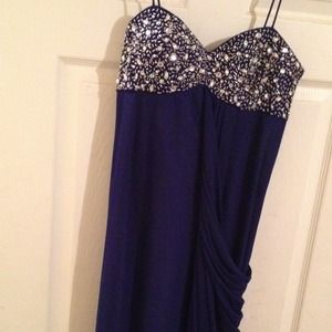 PROM DRESS SO CUTE AND SUPER LONG