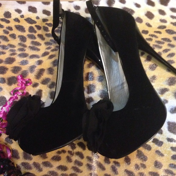 Peep toe rose heels