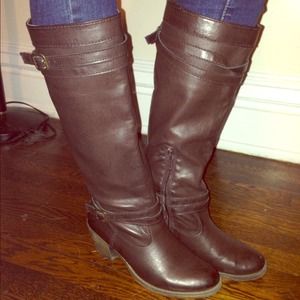 Adorable brown riding boots