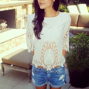 NWT Floral White Cutout Lace Top XS