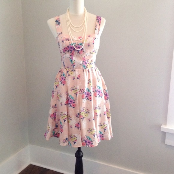 :: SOLD :: 🎉HOST PICK x2!🎉 Floral Garden Dress