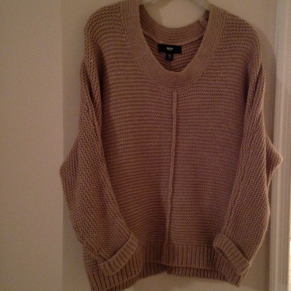 🍂Mossimo dolman tan sweater🍂 - Picture 3 of 4