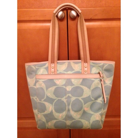 COACH PURSE 100% AUTHENTIC