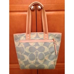 COACH PURSE 100% AUTHENTIC