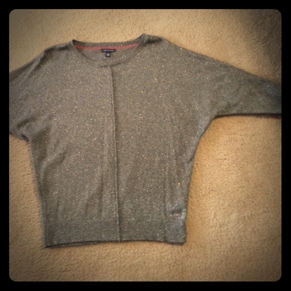 Tommy Gray Sweater  DONATED
