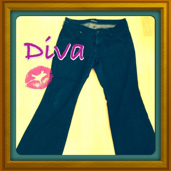 Old navy diva jeans with patch pockets